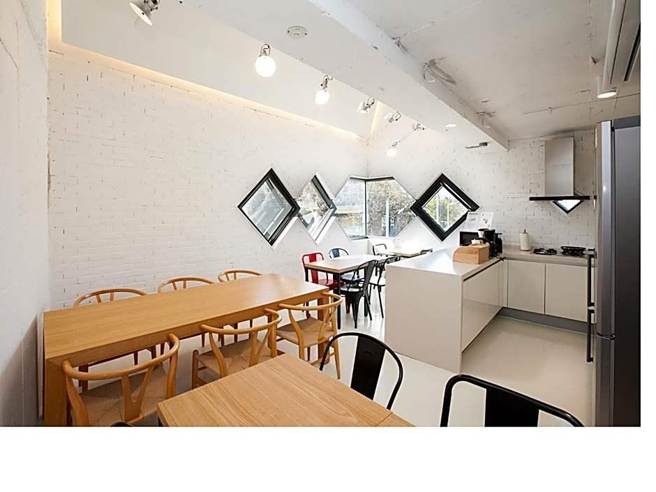 Mir Guesthouse Jeju Branch 40/49