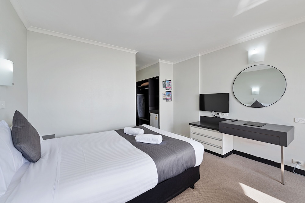 Scamander Beach Resort Hotel 10/49