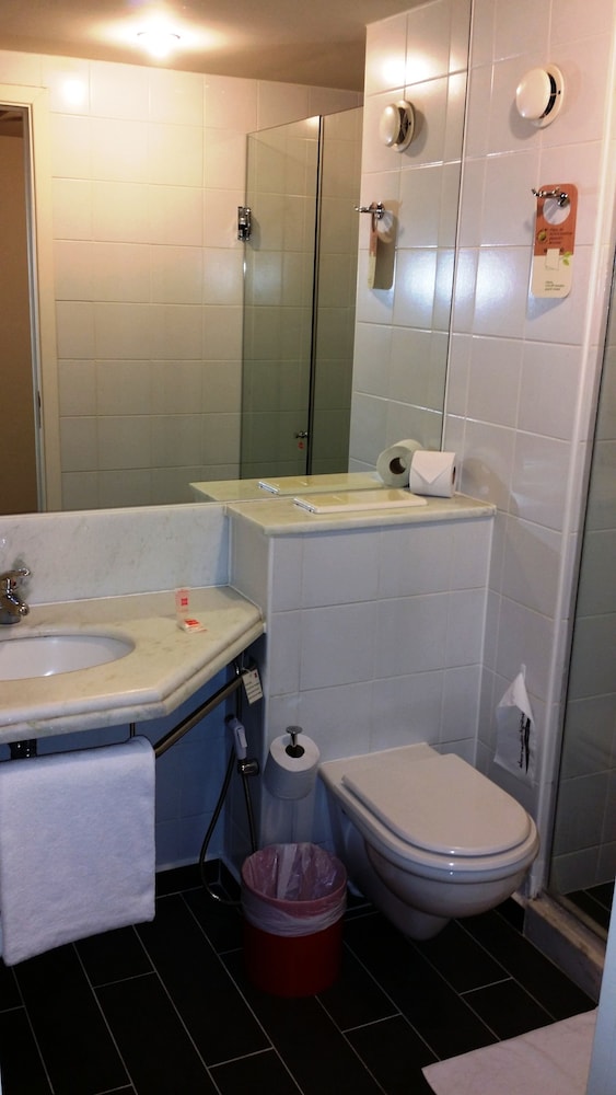 Ibis Guarulhos 18/70