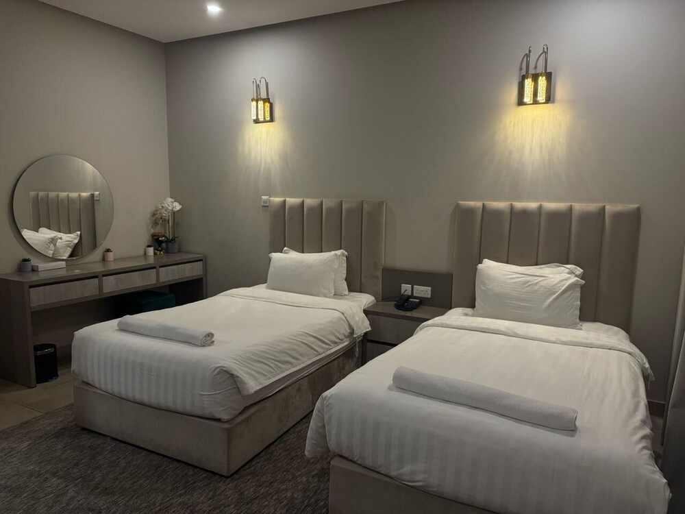فندق اليانا(Eliana Hotel) 13/22