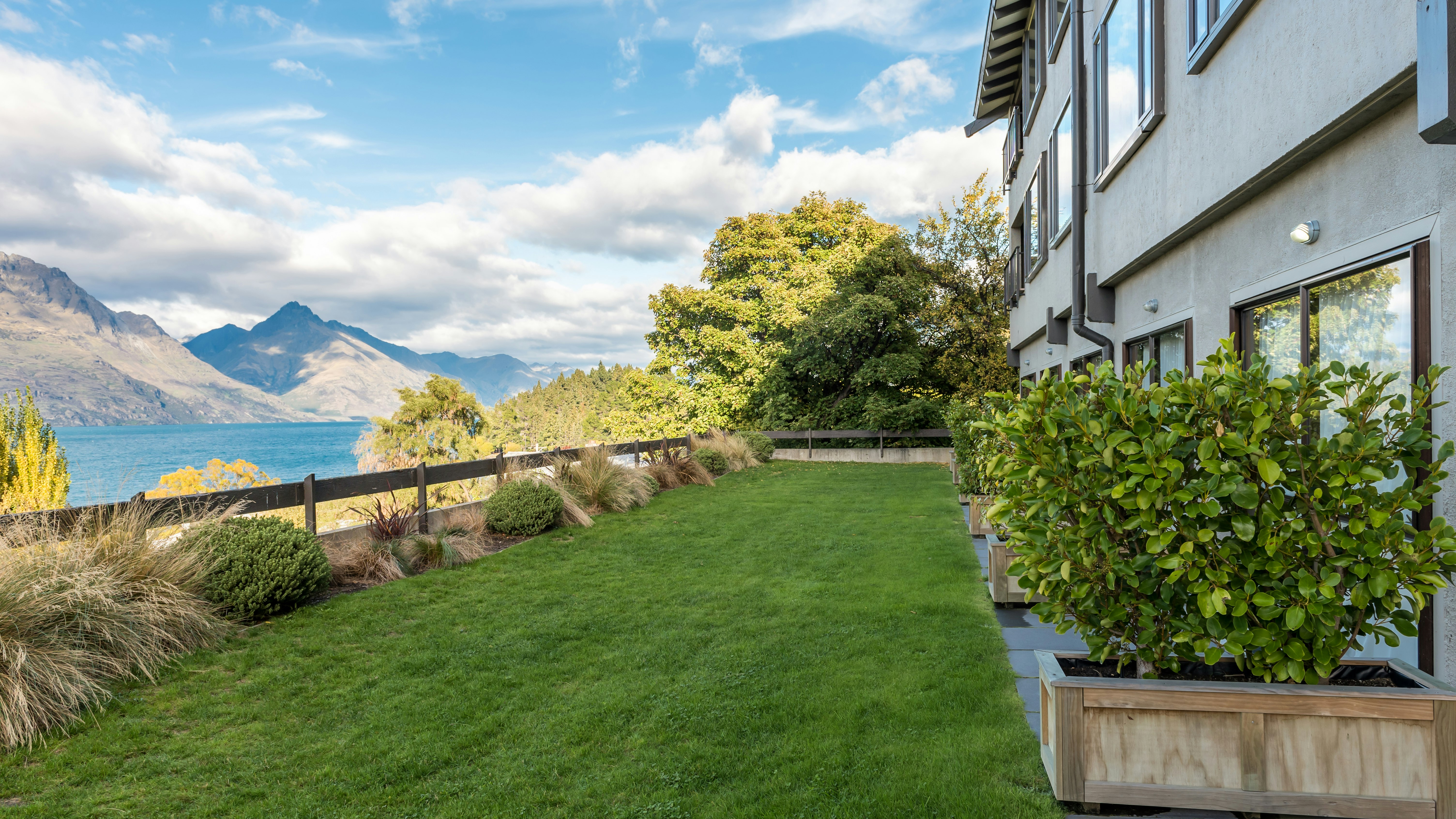 Copthorne Hotel and Resort Queenstown Lakefront 53/59