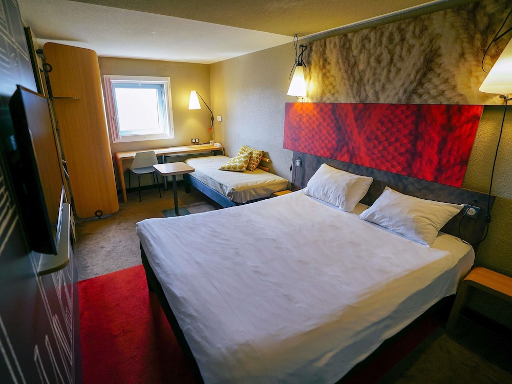 Standard, Multiple Beds