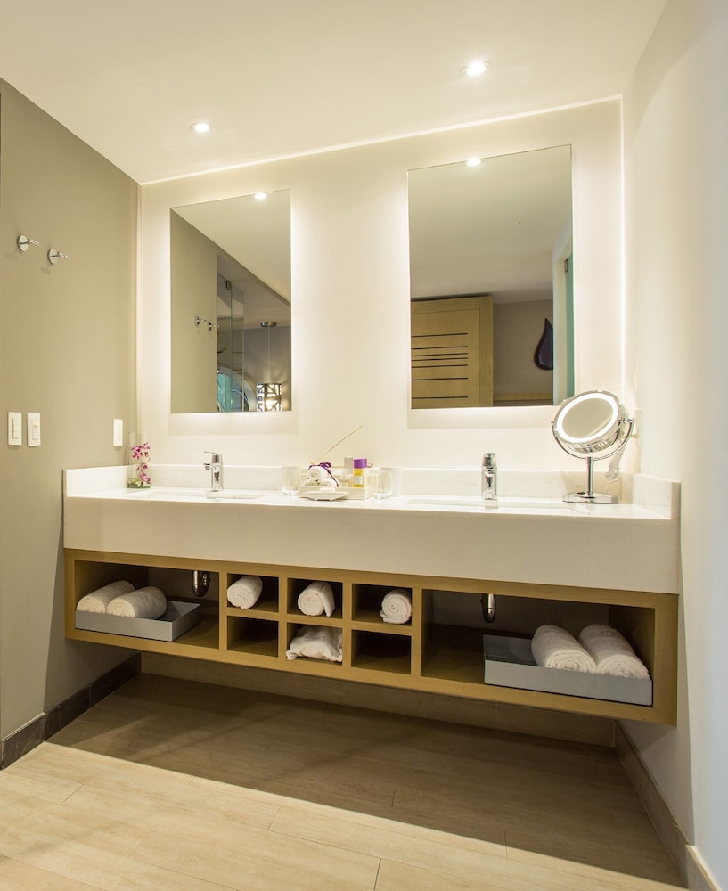 Breathless Riviera Cancun Resort & Spa - Adults Only 30/77