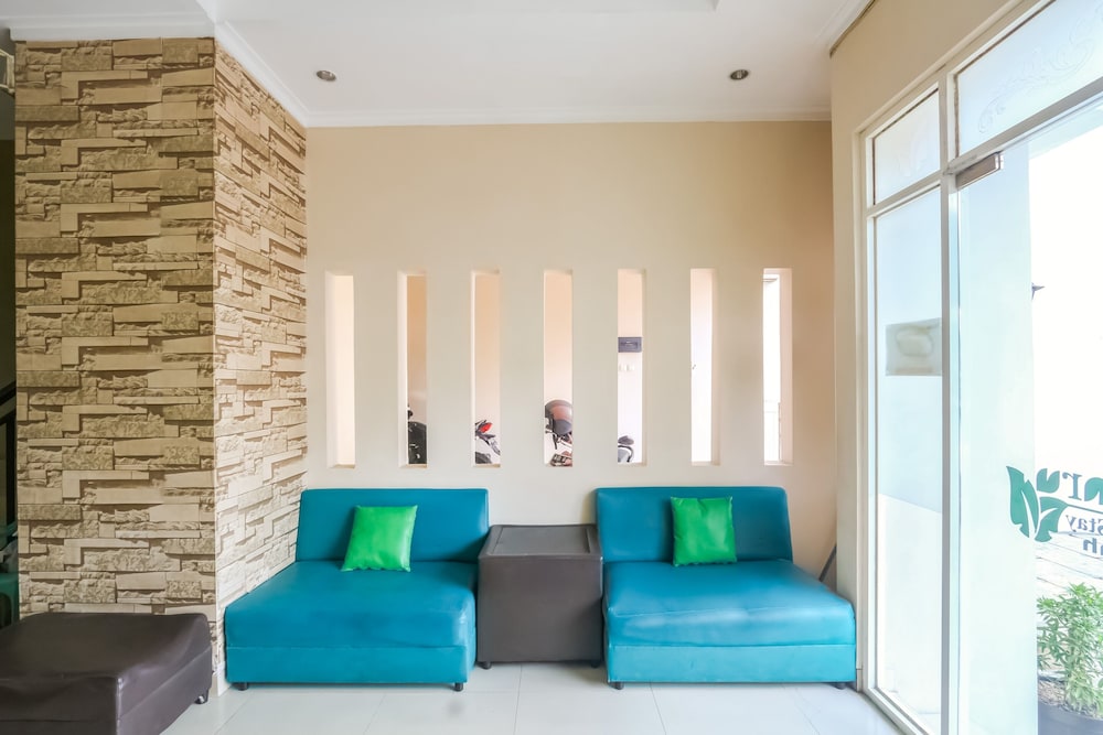 OYO 90193 D'waru Homestay Syariah 18/23