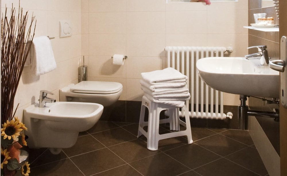 Gaia Wellness Residence Hotel 40/40