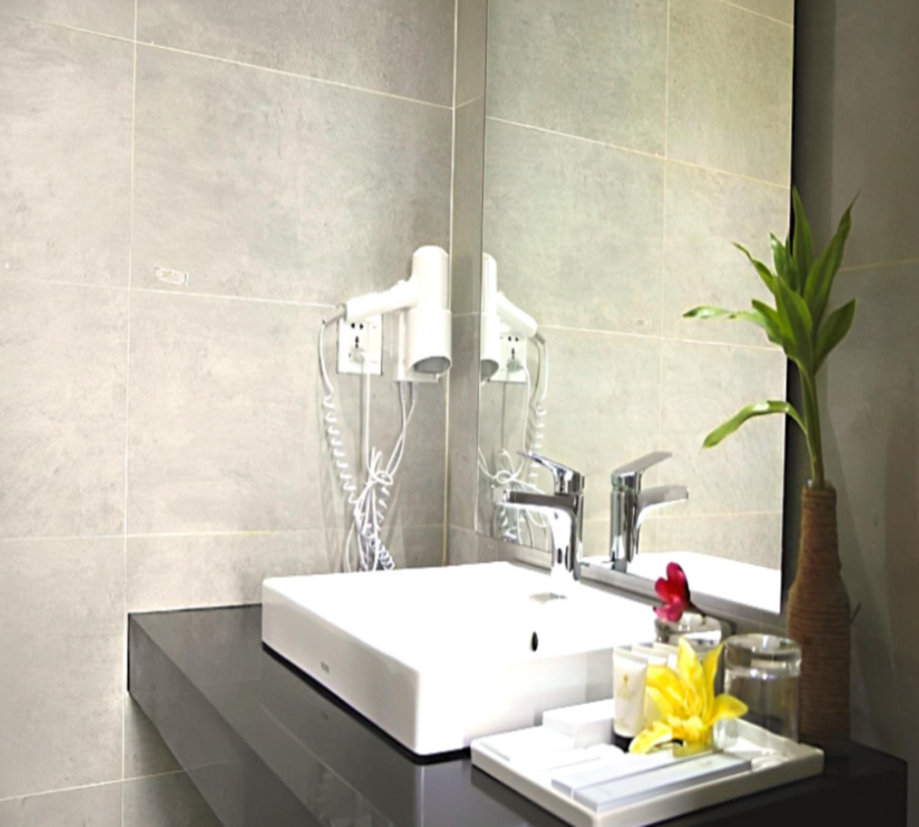 غرفة قياسية ثلاثية، LCS Hotel & Apartment 9/10