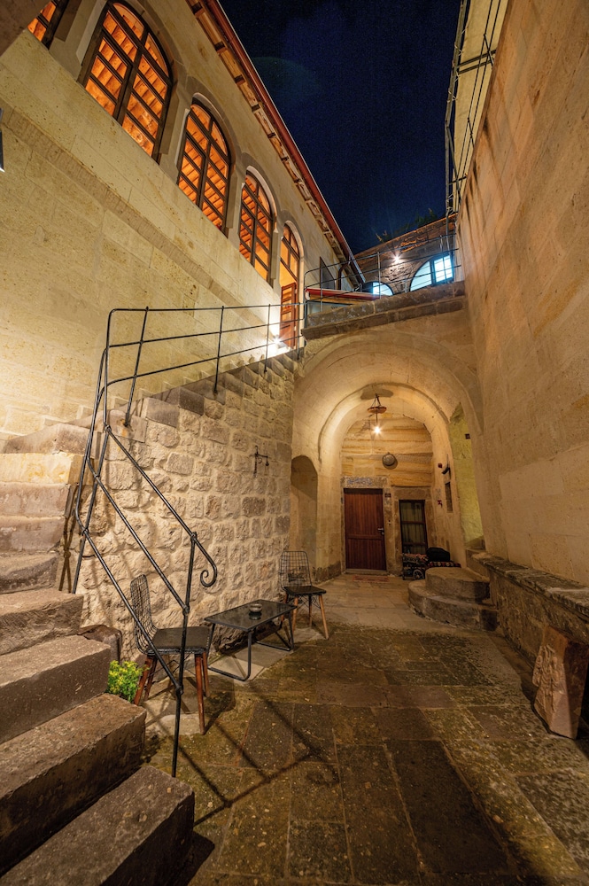 Kapalos Cave Hotel 21/47