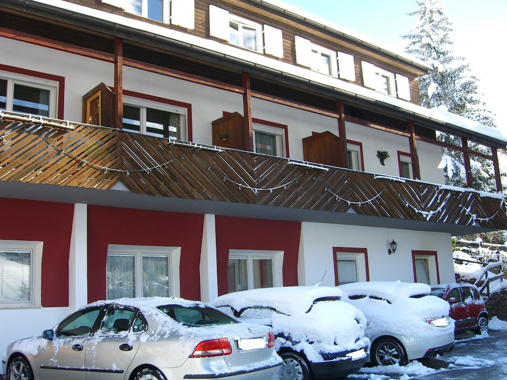 Hotel Villa Emilia Ortisei 1/56