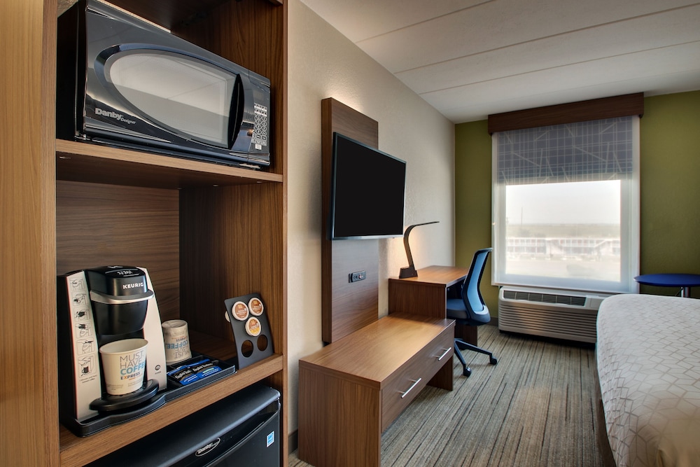 Holiday Inn Express Atlantic City W Pleasantville Ex Comfort Inn Suites West Atlantic City 53/70