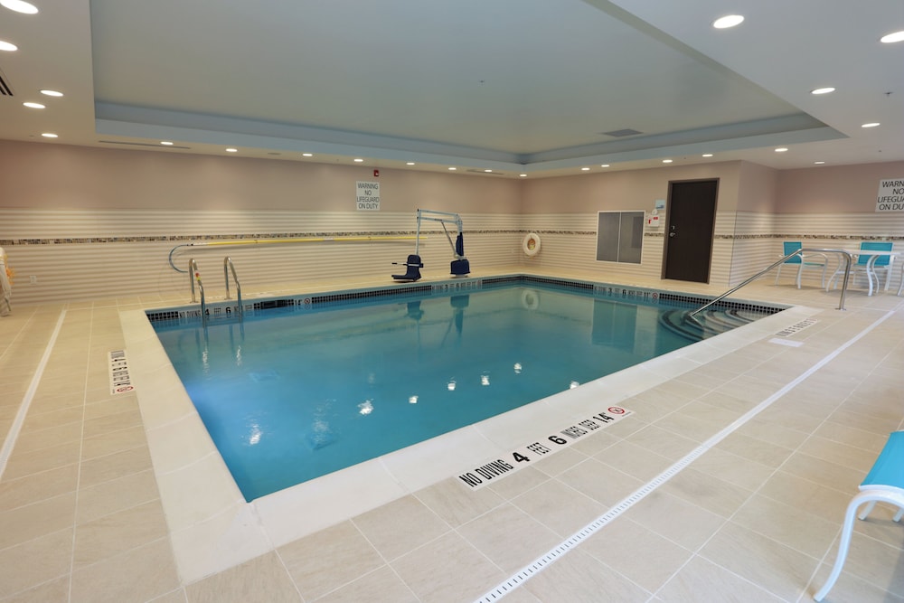 Holiday Inn Express Oneonta 35/62