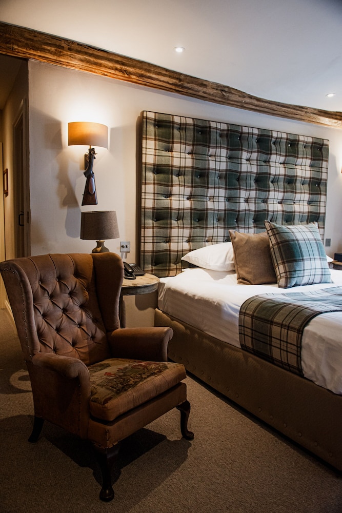The White Hart Hotel 34/50