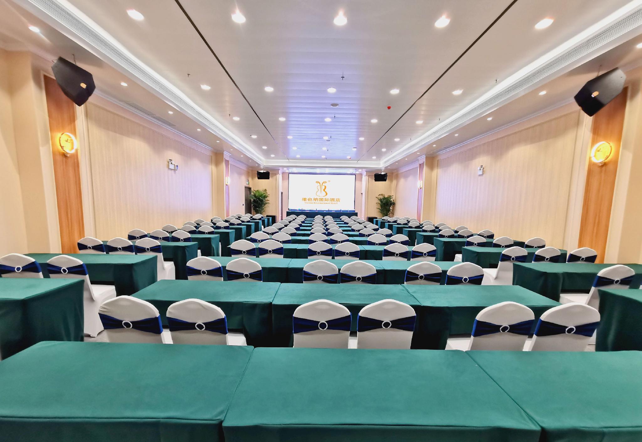 Vienna International Hotel (Shenzhen Huizhanwan Center) 36/50