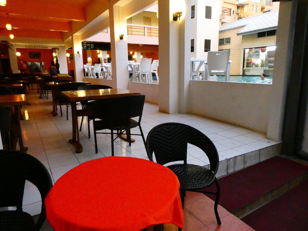 Mango Lagoon Place 35/50