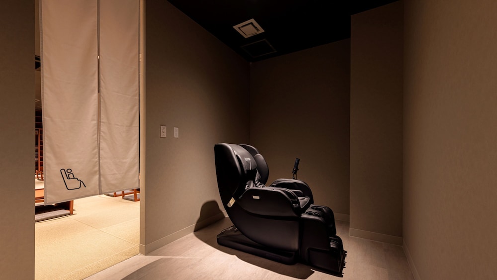 REF Kansai Airport by Vessel Hotels 57/79