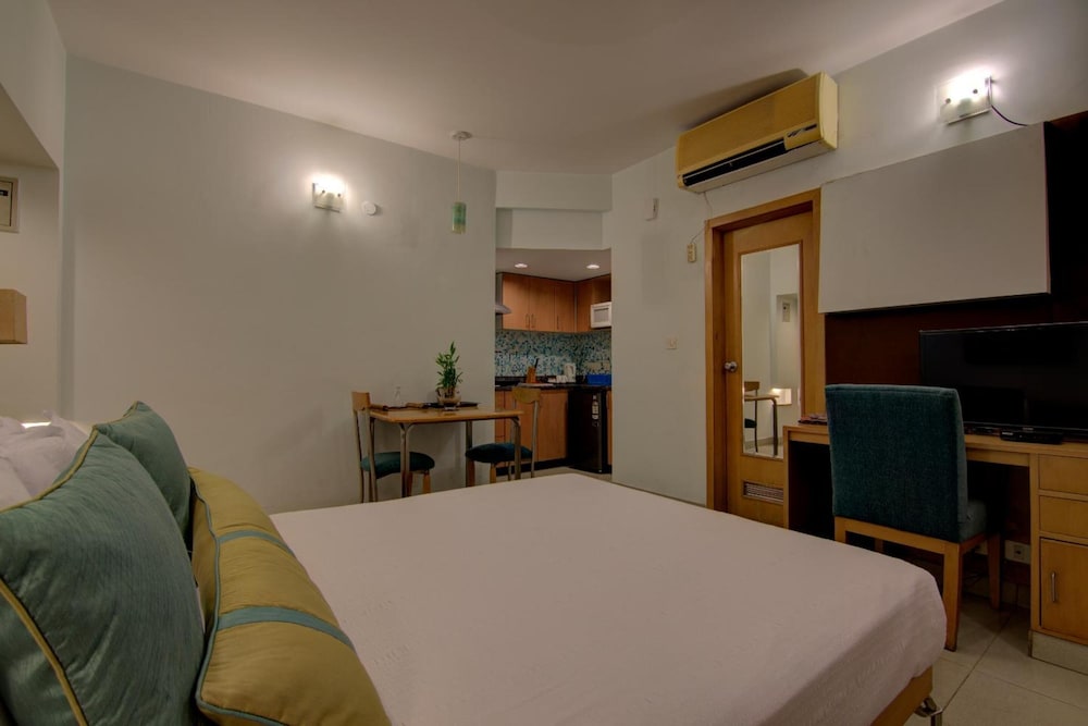 Tristar Serviced Apartments 11/41