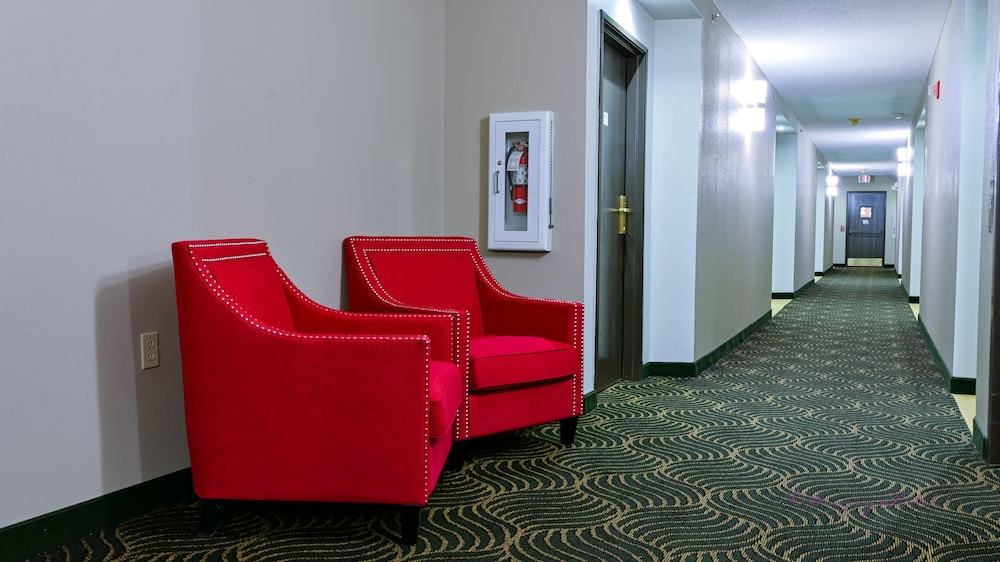 Super 8 by Wyndham High Point/Greensboro 14/34