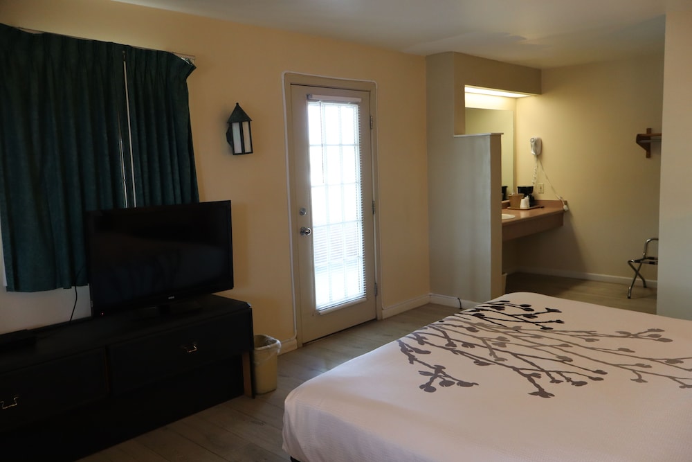 Econo Lodge Inn & Suites Montrose - Black Canyon Area 20/47