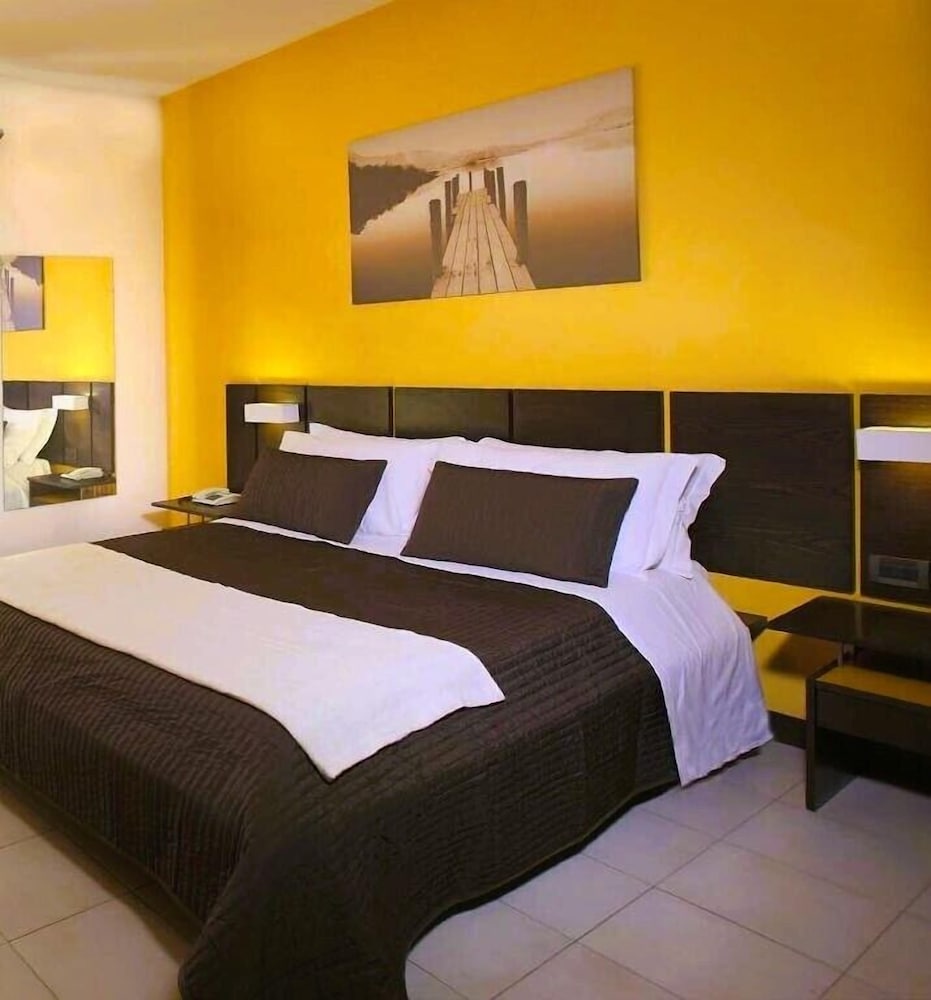 ECONOMY, DOUBLE BED