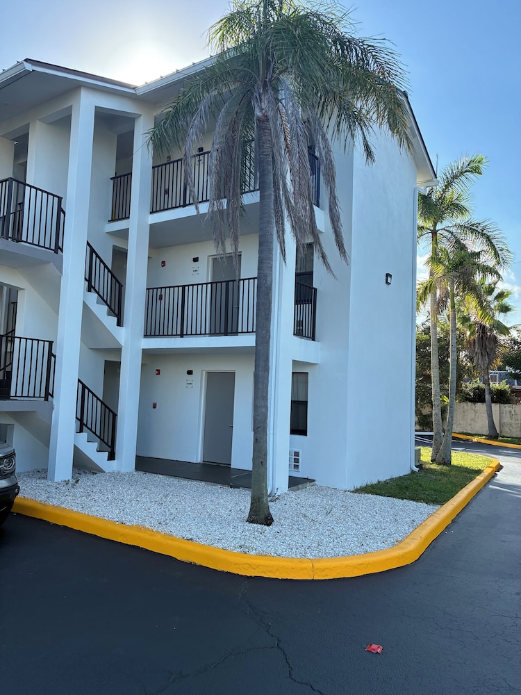 Nova Inn Resort 45/54