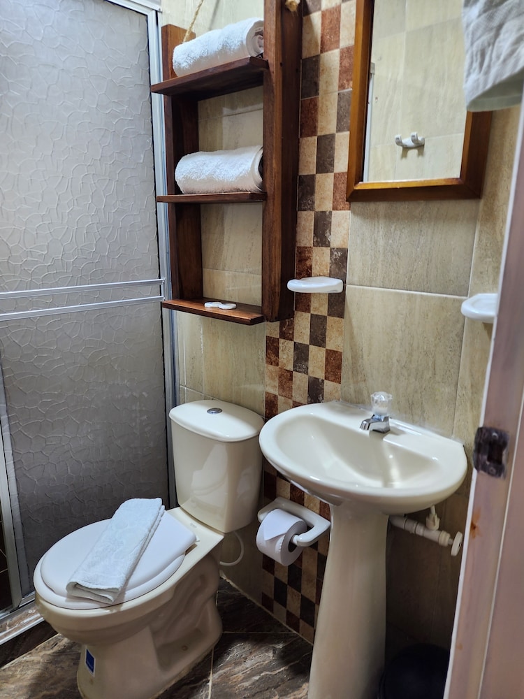 Hotel Campestre Palmas Del Zamorano 48/50