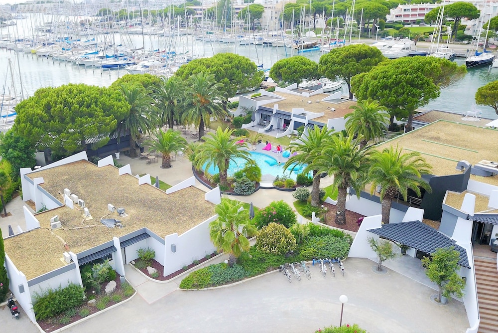 Le Spinaker Hotel Lodge And Spa 46/50