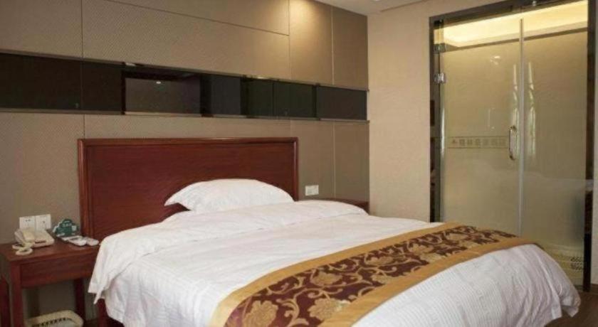 GreenTree Inn Jiansu Nantong Tongzhouwan Huanghe Road Business Hotel 20/41