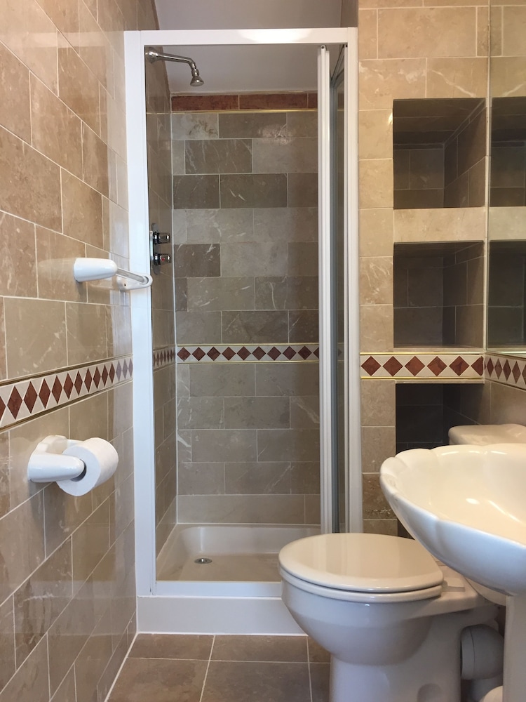 Brompton Hotel 53/60