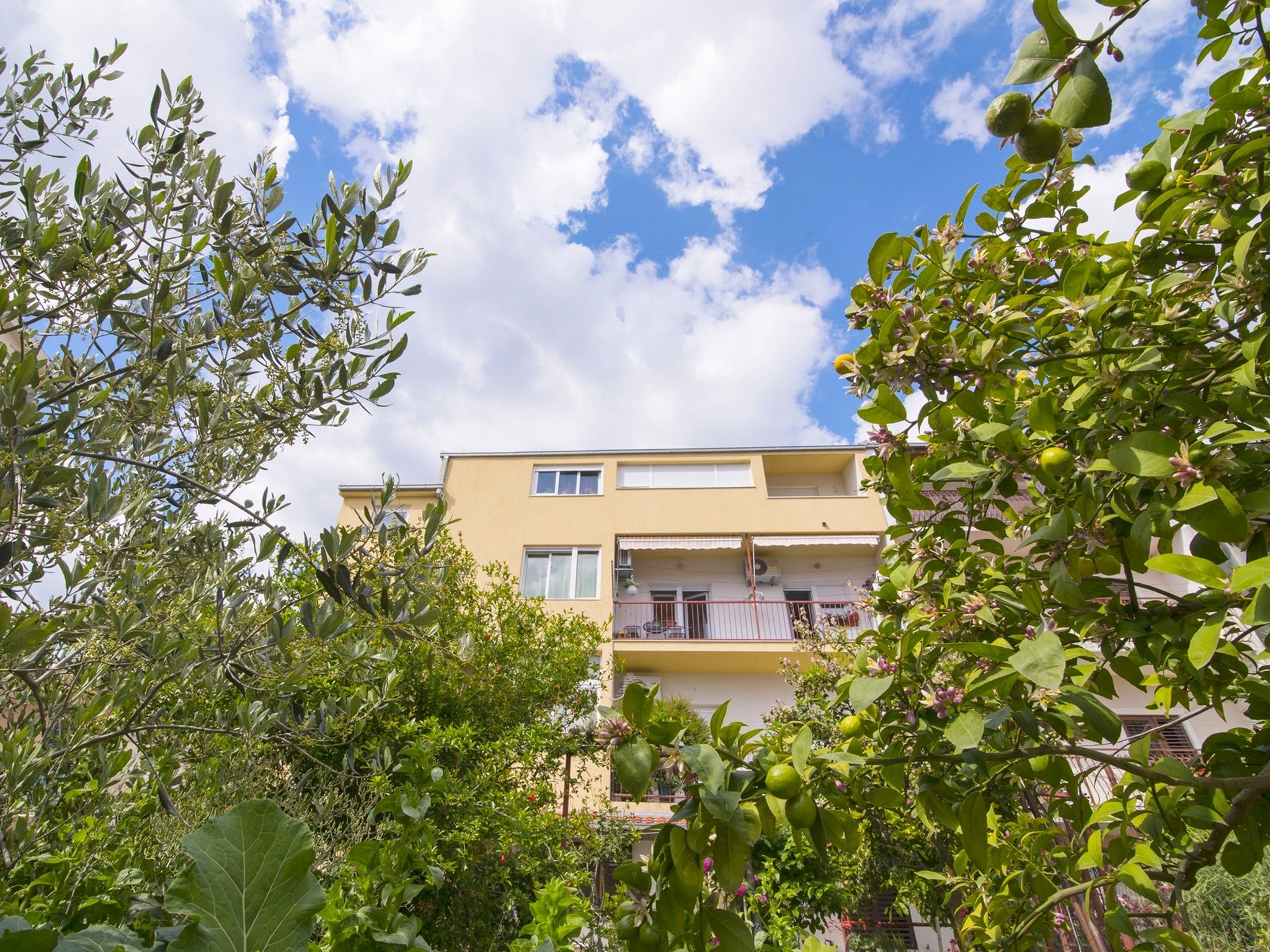 APARTMENTS ISKRA 28/33