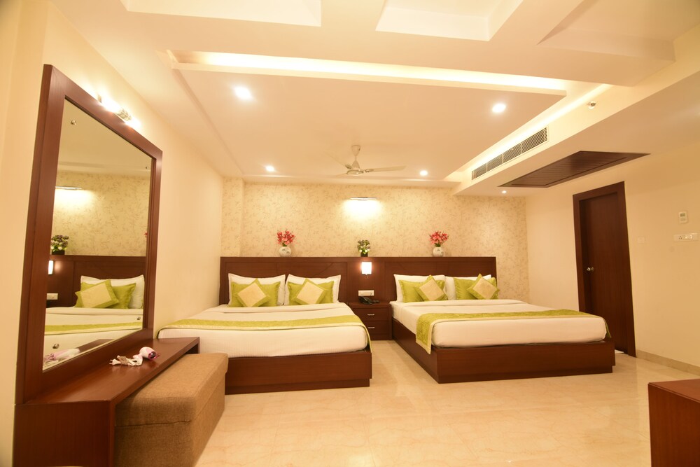 Hotel Varanasi Inn 11/33