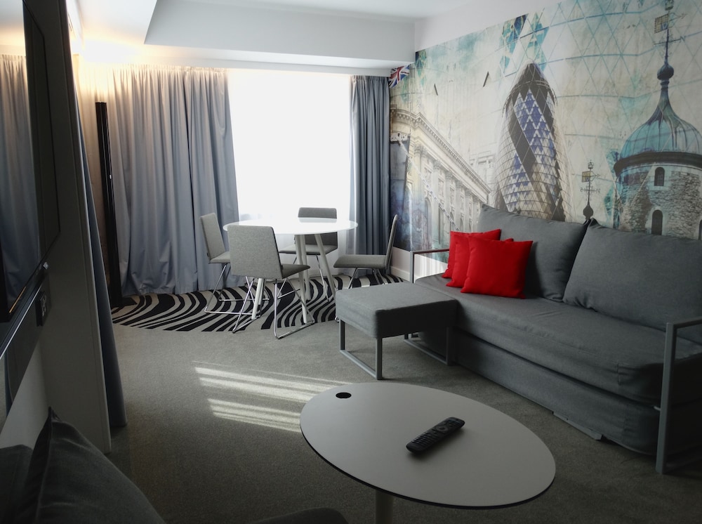 Novotel London Tower Bridge 45/69