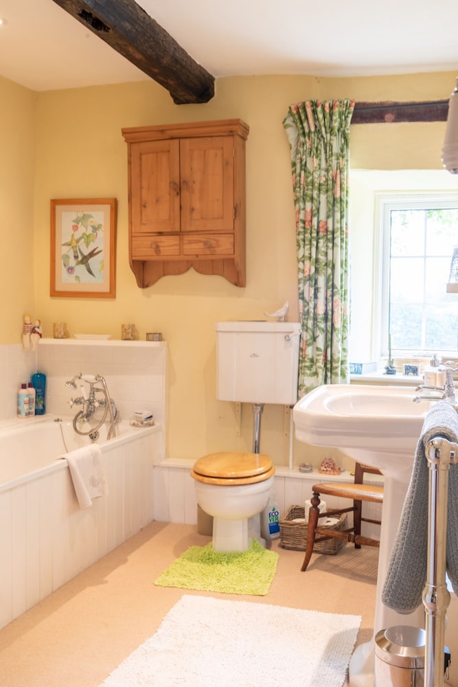 Alltybrain Farm Cottages 25/50