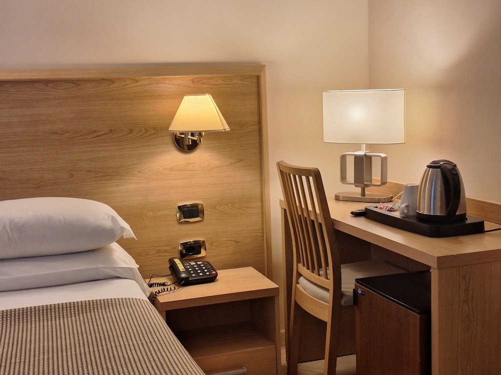Hotel Principe Eugenio 38/61