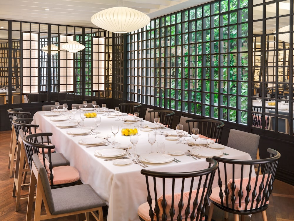 H10 Universitat Hotel 39/47
