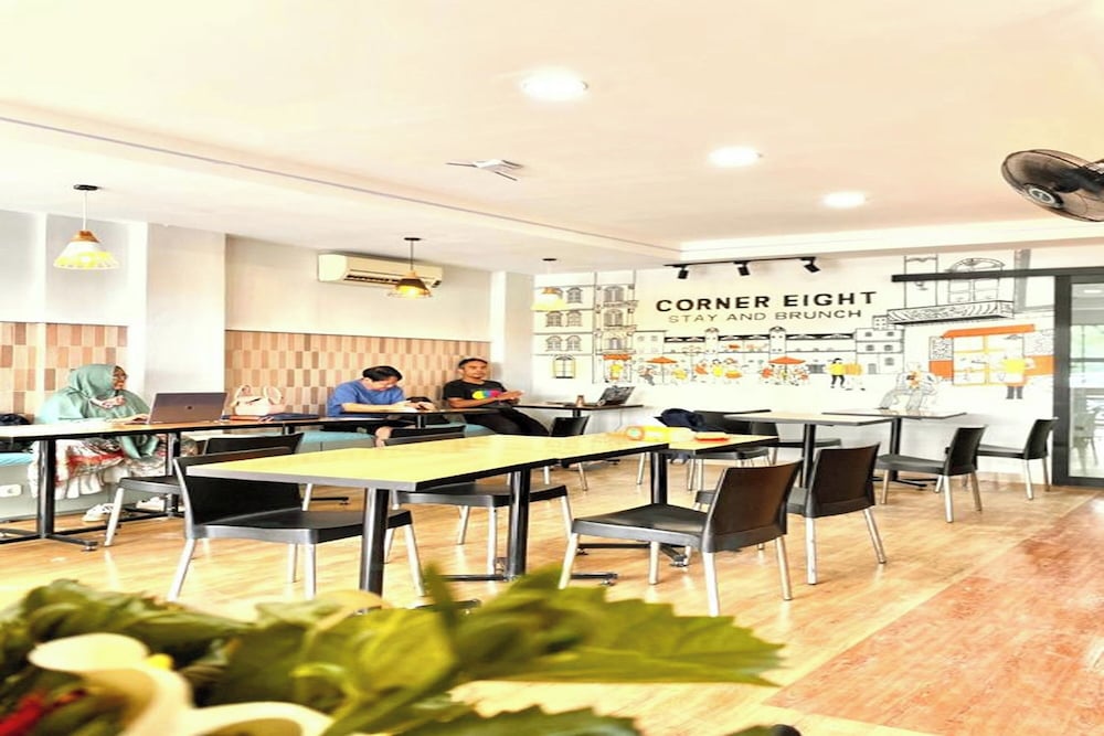 Behomy Corner 8 Lippo Karawaci by ZUZU 60/67