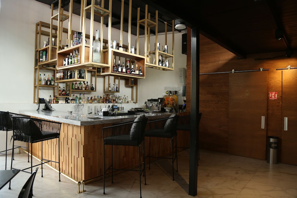 Casa Prim Hotel Boutique 60/76
