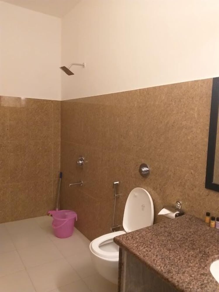 Hibiscus Guest House 44/47