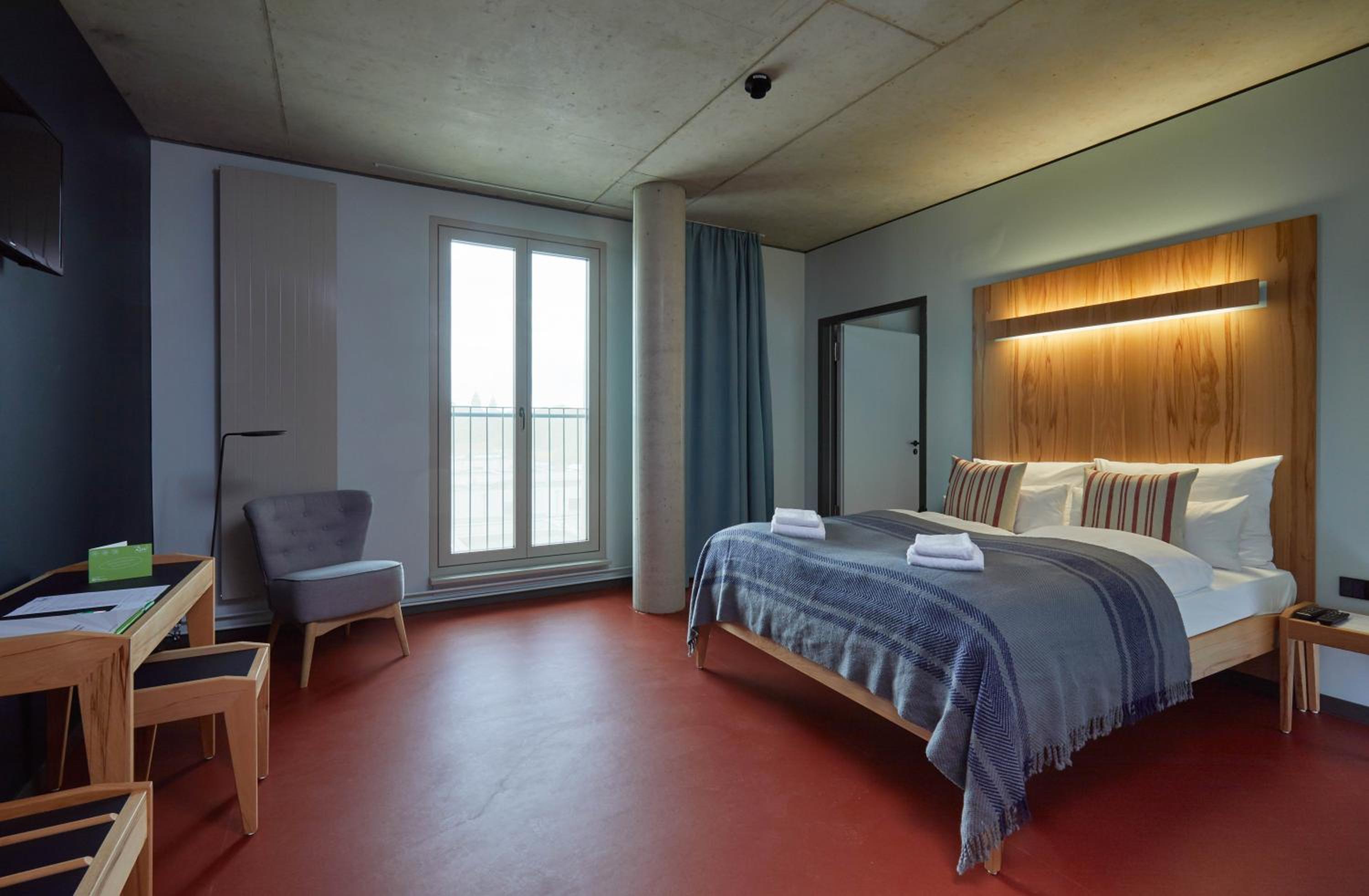 Hotel Rossi 12/50