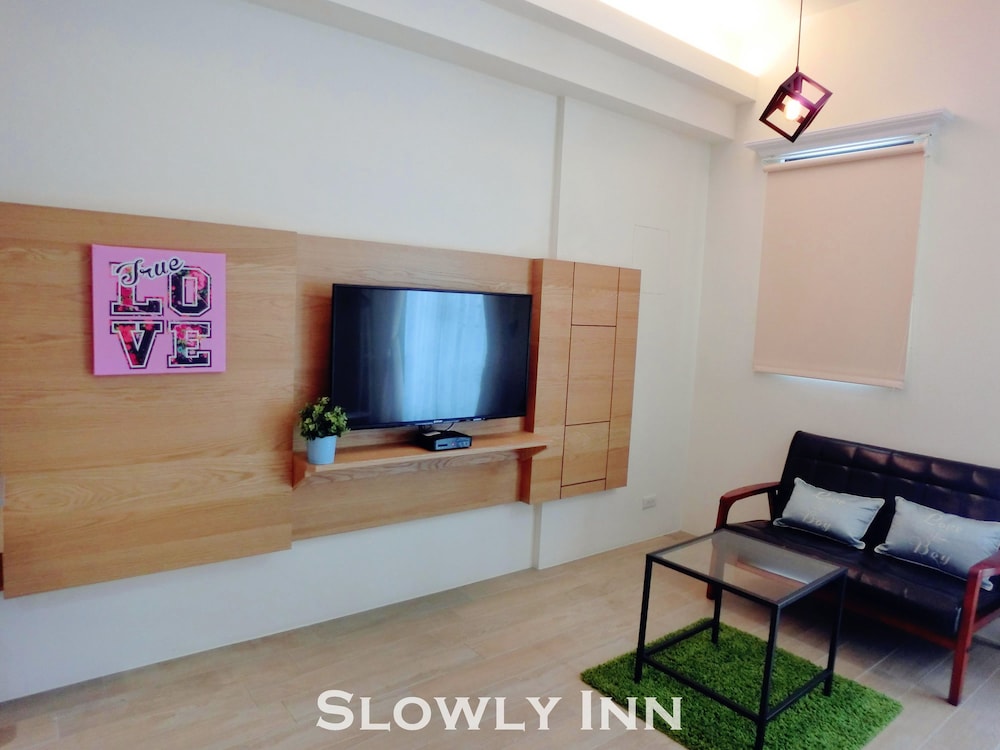 Slowly Inn 32/50