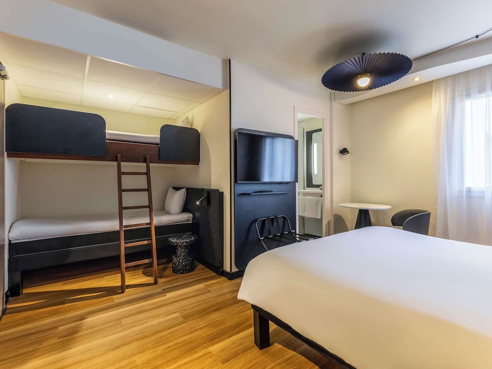 Ibis Dunkerque Centre 16/64