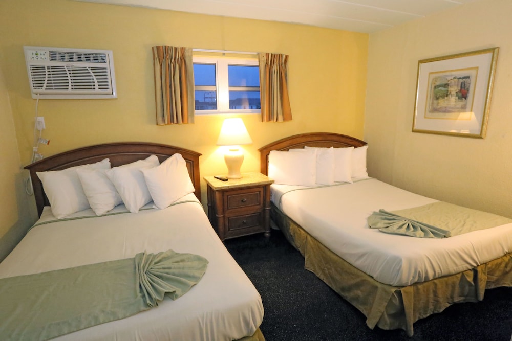 Quebec Motel 33/60