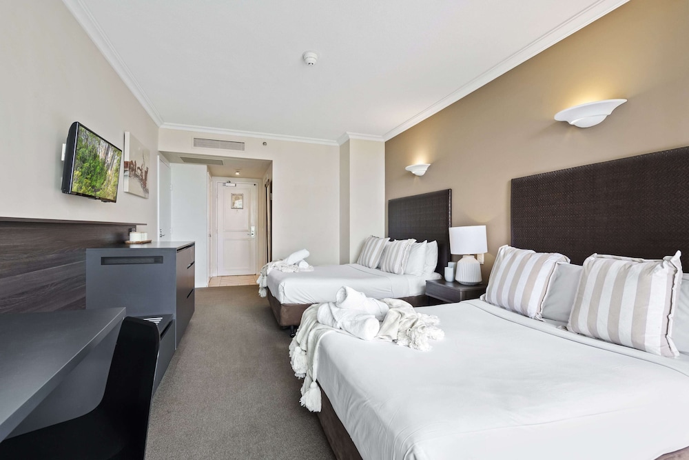 Mantra Legends Surfers Paradise 36/76