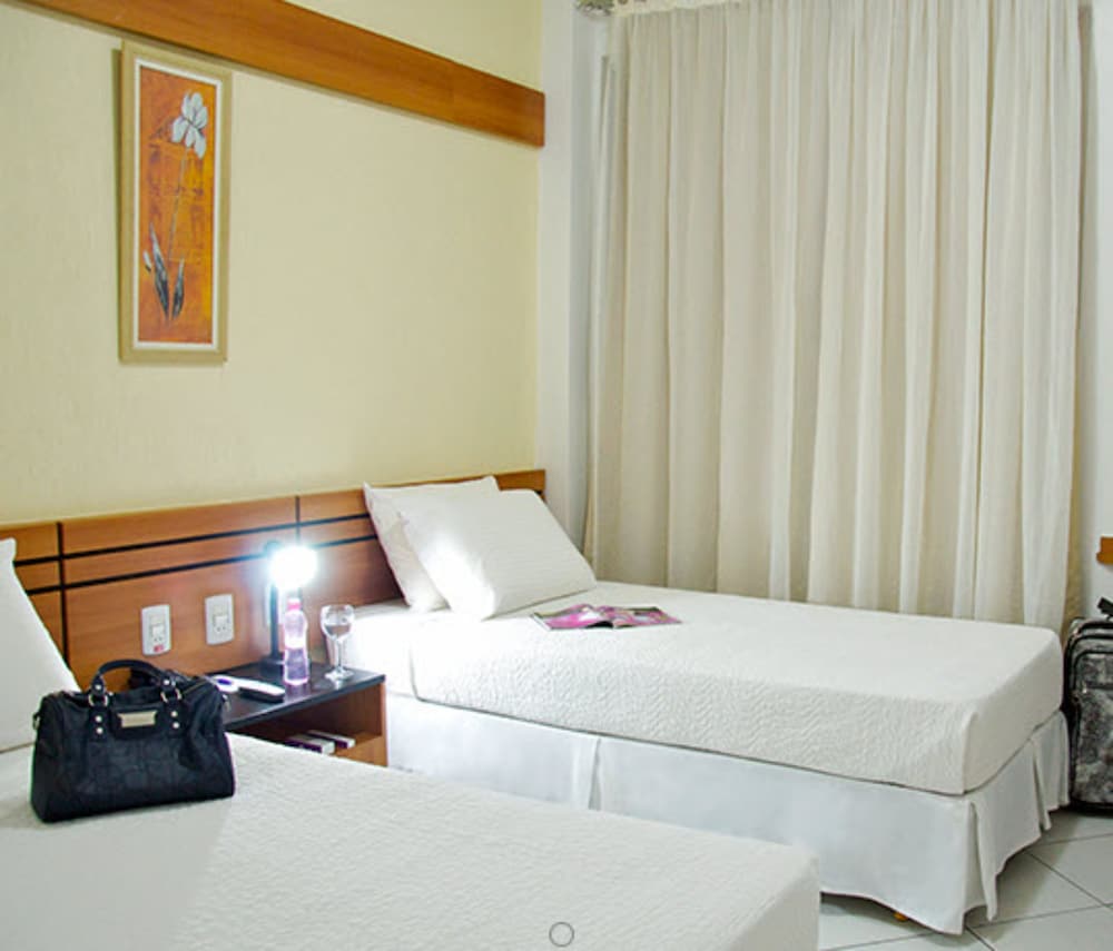 Delcas Hotel 12/68