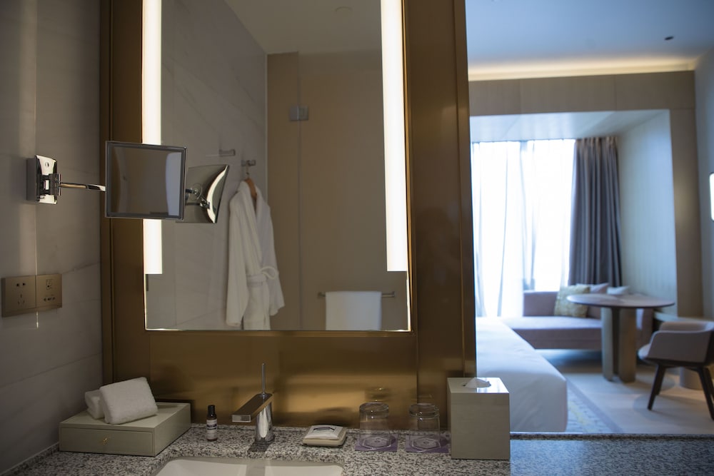 Hyatt Regency Ningbo Hangzhou Bay 49/50