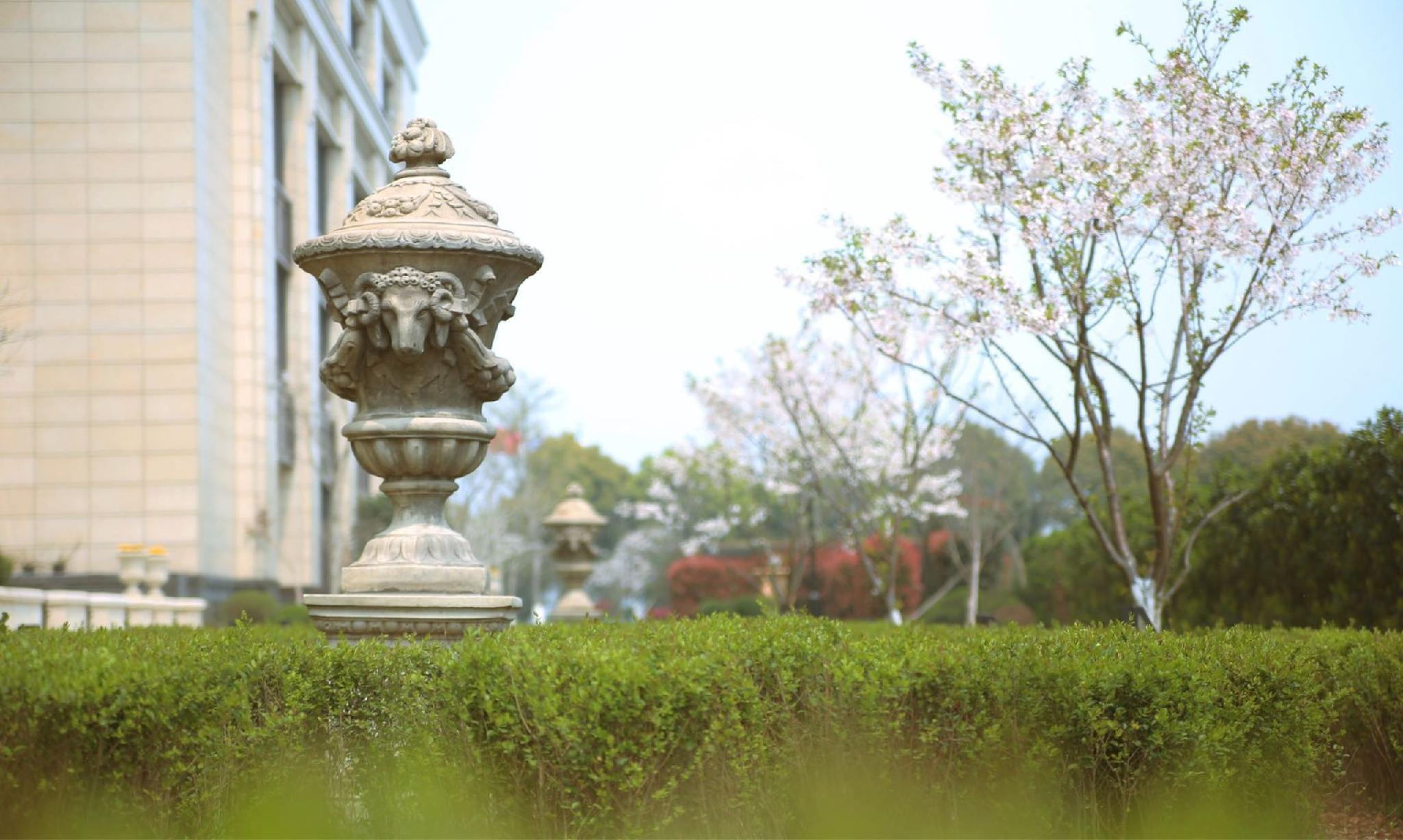 Grand New Century Hotel Yixing 46/50