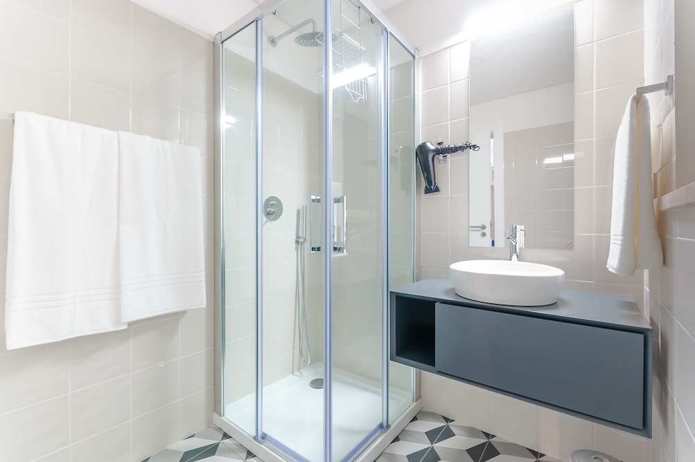 NLC Rooms and Suites 31/34