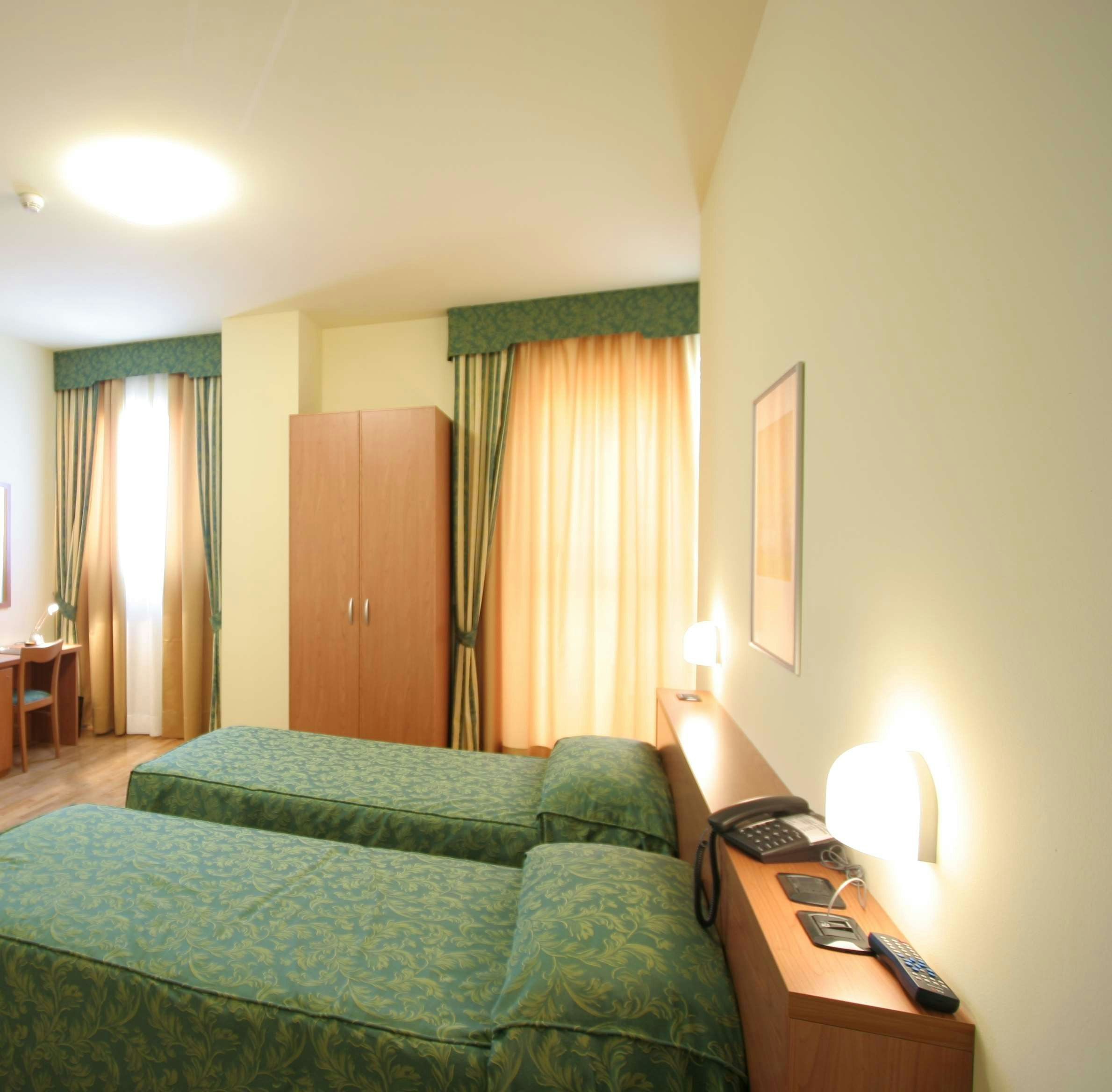 Dama Hotel 13/16