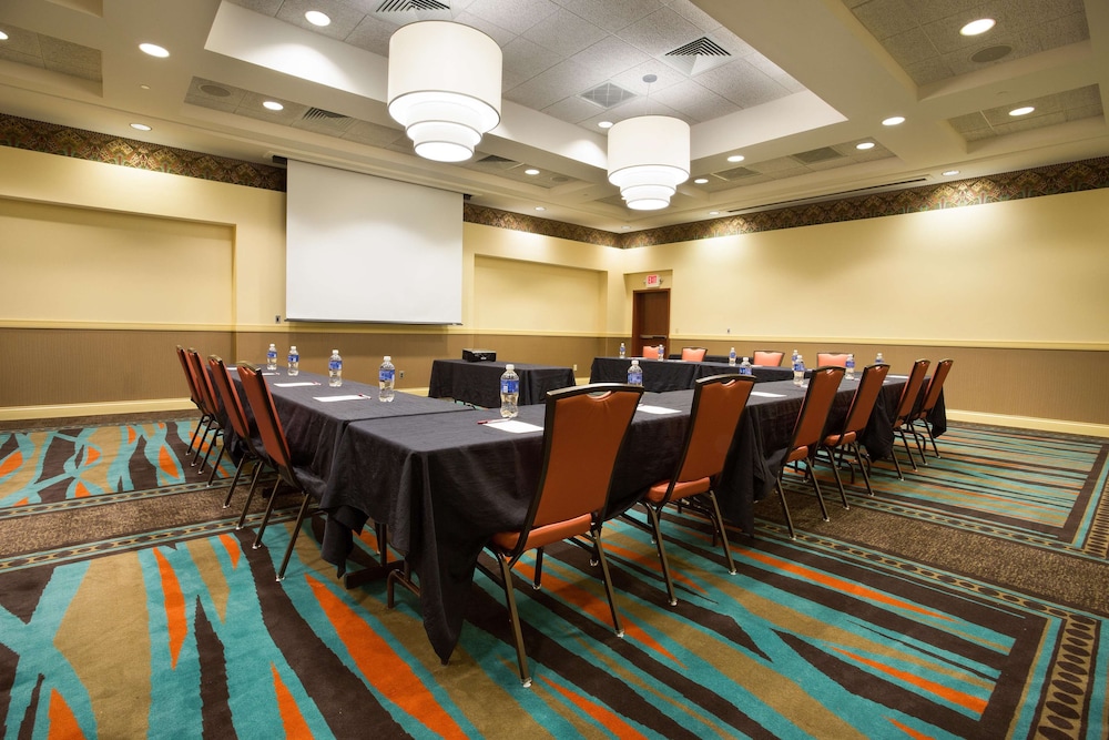 Drury Inn and Suites Columbus Grove City 43/50
