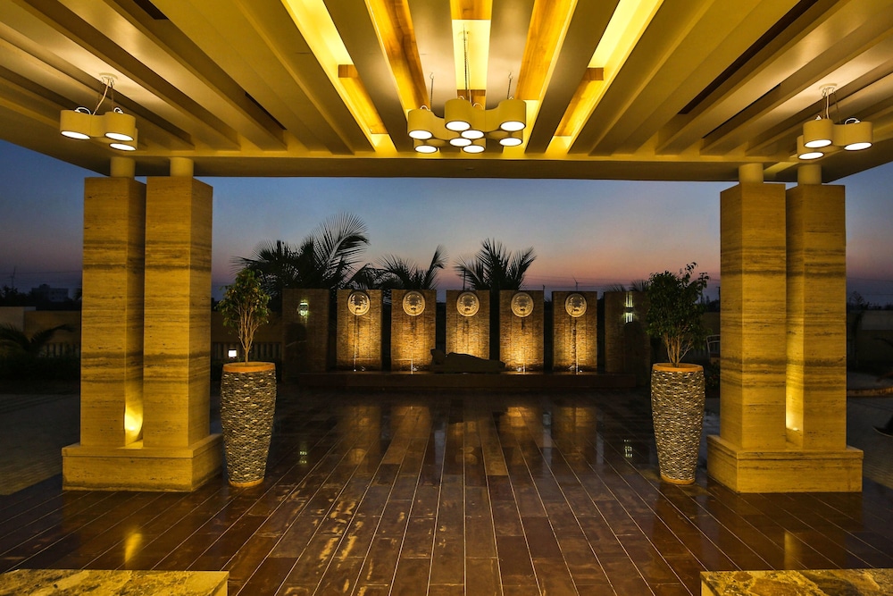 Club Mahindra Dwarka 14/29