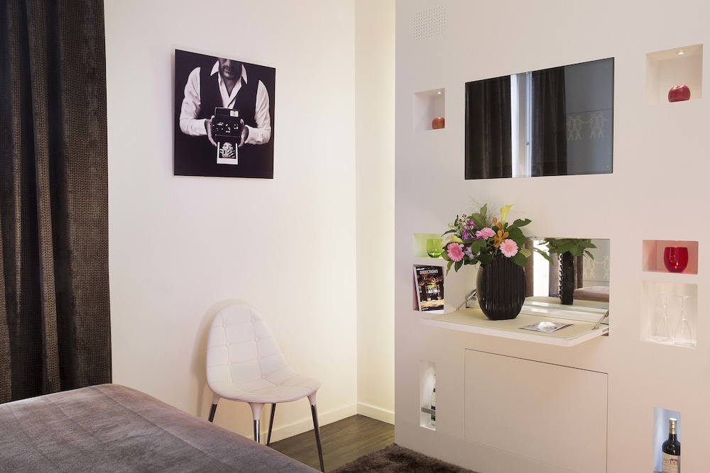 Hotel Gabriel Paris 45/64