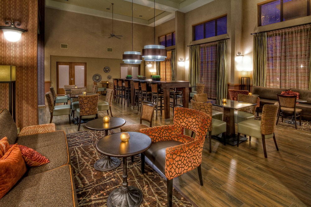 Hampton Inn & Suites Kalamazoo-Oshtemo 35/42